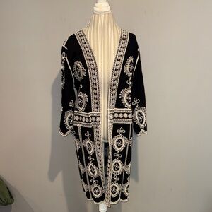 Chico's Black and White Embroidered Kimono, size M/L